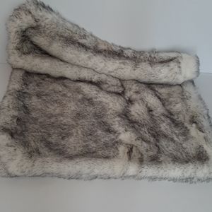 Donna Karan New York Faux Fur Pillow Cover